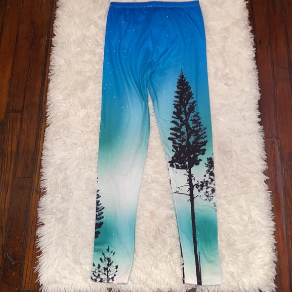 Callie Forest Colored Leggings - Picture 5 of 5